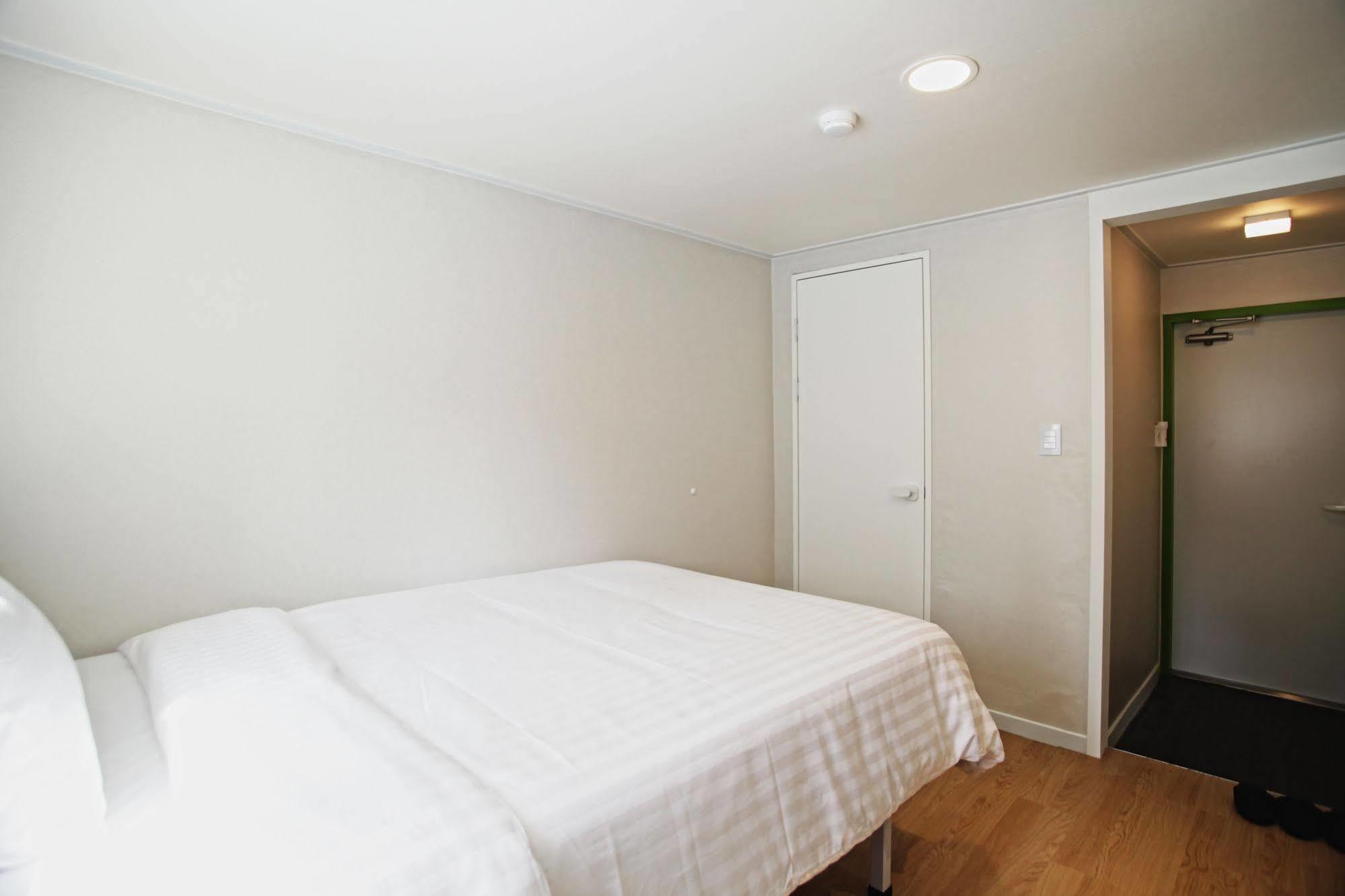 Hotel Sleepy Panda Streamwalk Seoul Jongno Εξωτερικό φωτογραφία